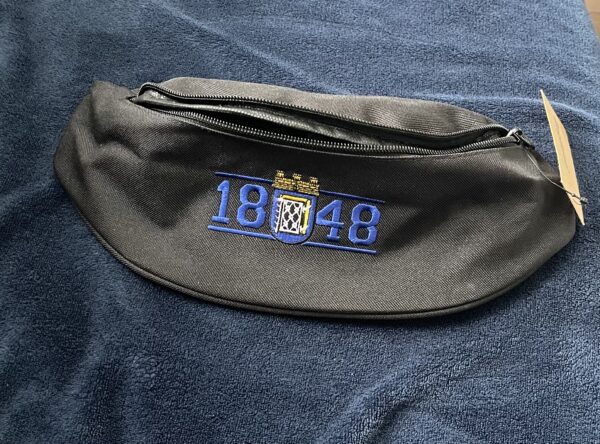 Bauchtasche Gestickt